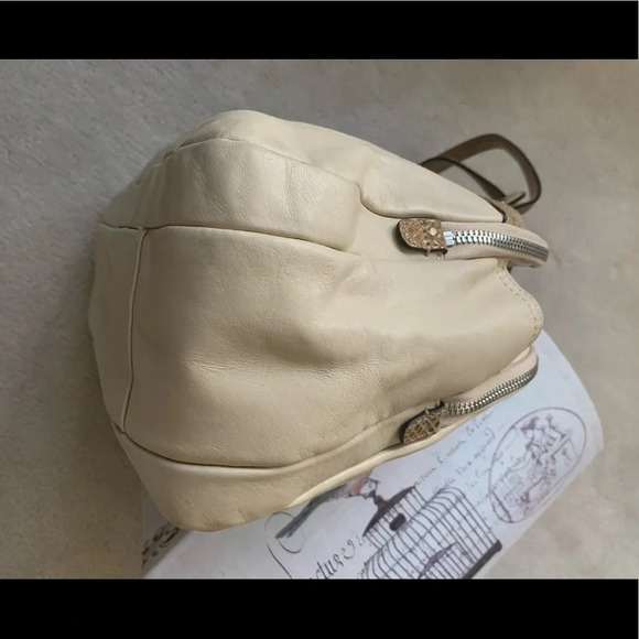 GREAT condition - Coach Penelope Ivory/brown Leather Satchel/shoulder Tote - Picture 8 of 15